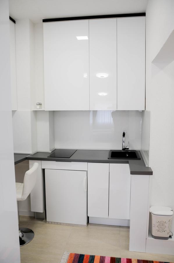 Dino Appartement Sarajevo Buitenkant foto